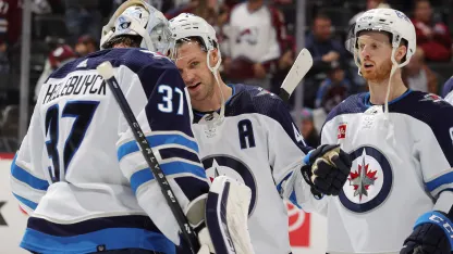 Jets players ‘heartbroken’ by Hellebuyck situation