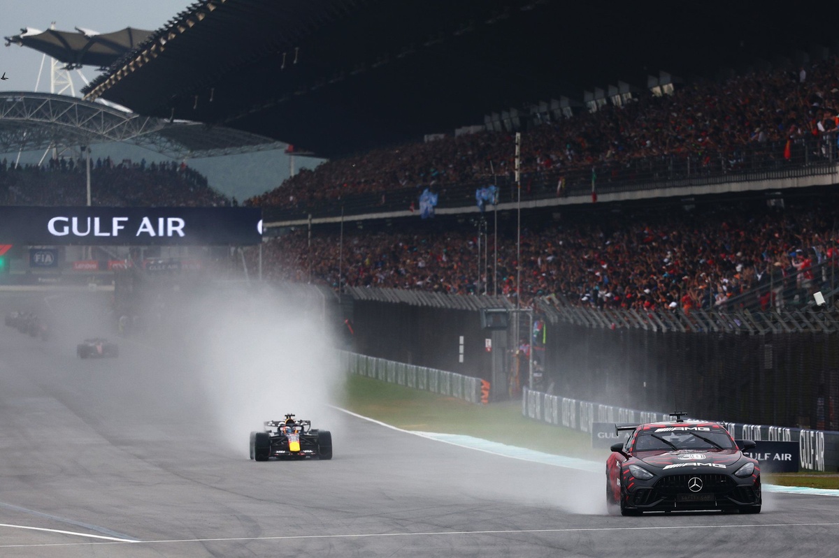 F1: Pilotos detonam falha que deixou carros sem potência em Sepang