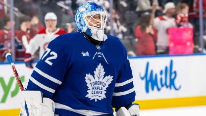 Bobrovsky ‘building chemistry’ in Toronto after debut