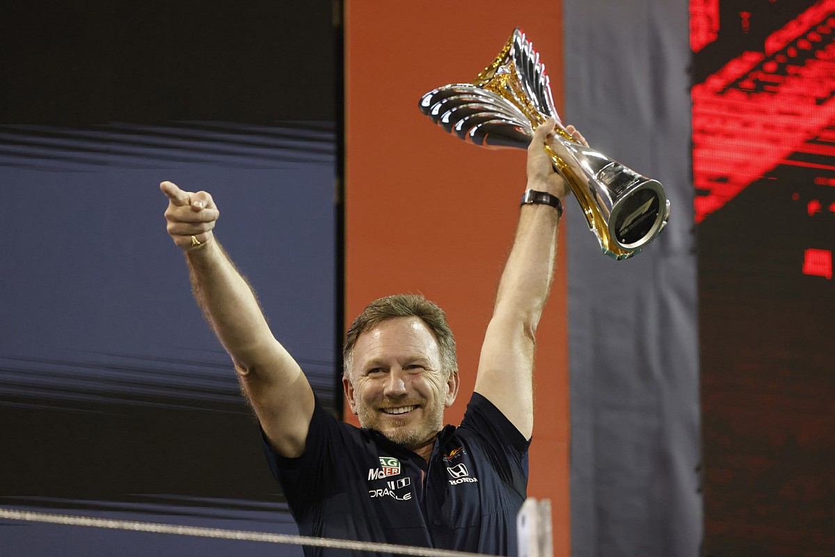 F1: Horner admite ter pressionado Masi durante últimas voltas do GP de Abu Dhabi de 2021