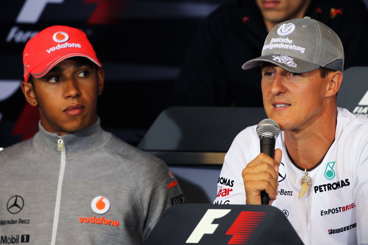 F1: Ex-engenheiro da Ferrari revela que equipe compara Hamilton a Schumacher